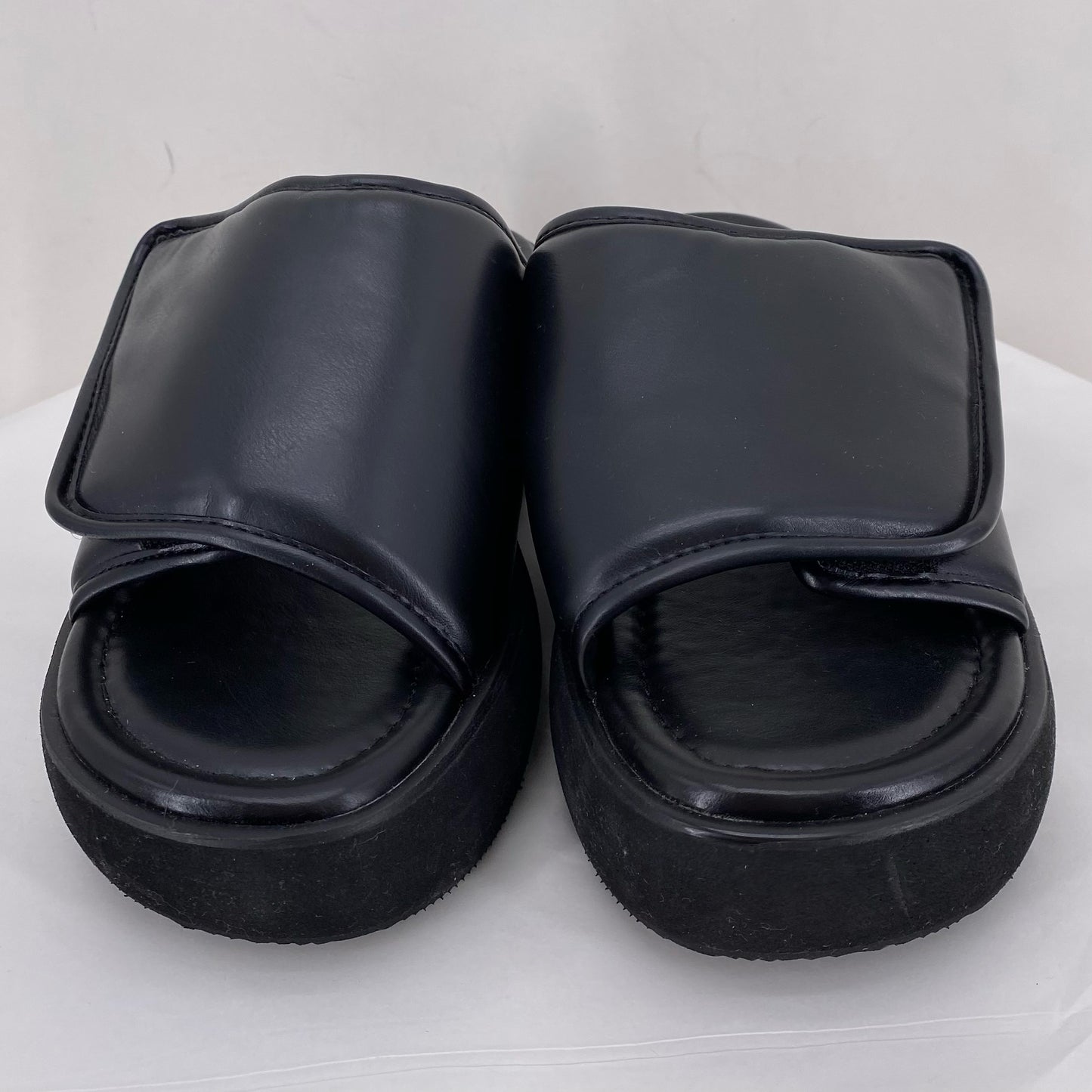 Black W Shoe Size 8 OAK + FORT Sandals