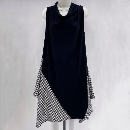 Size L MOYURU Dress