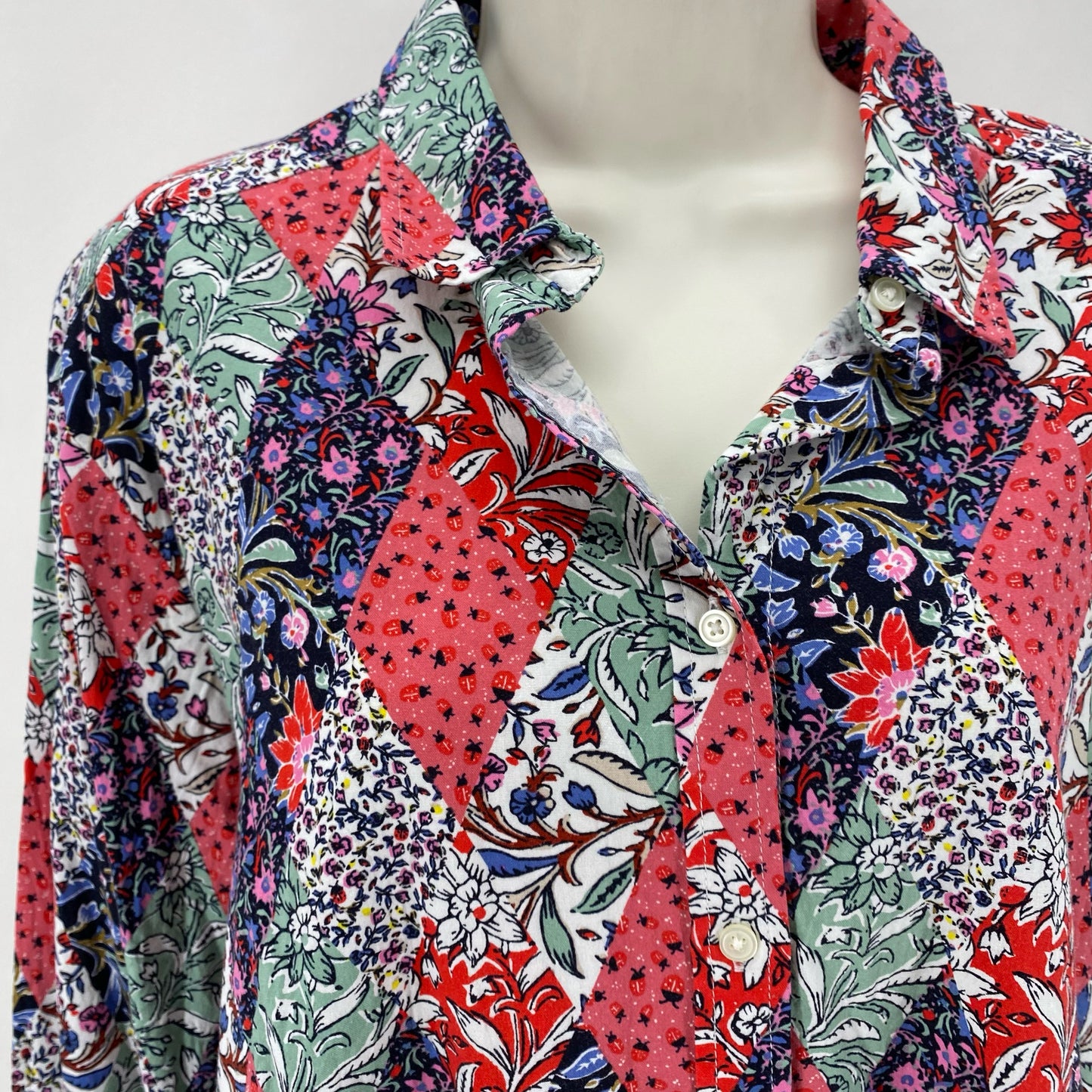 Size XL LOFT FLOWERS Shirt