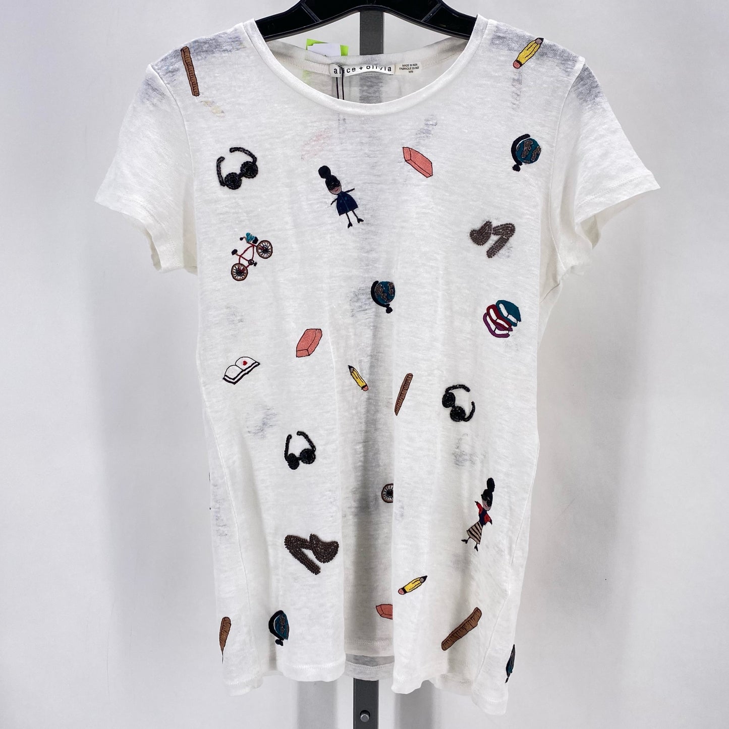 Size M ALICE & OLIVIA Shirt