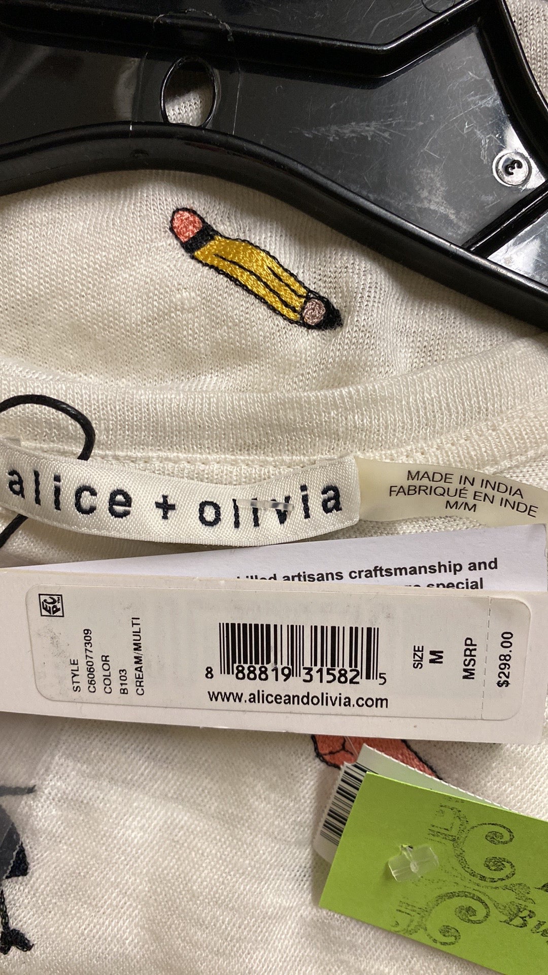 Size M ALICE & OLIVIA Shirt