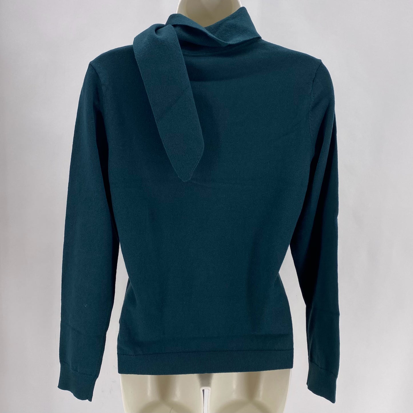 Size S CARLISLE Sweater