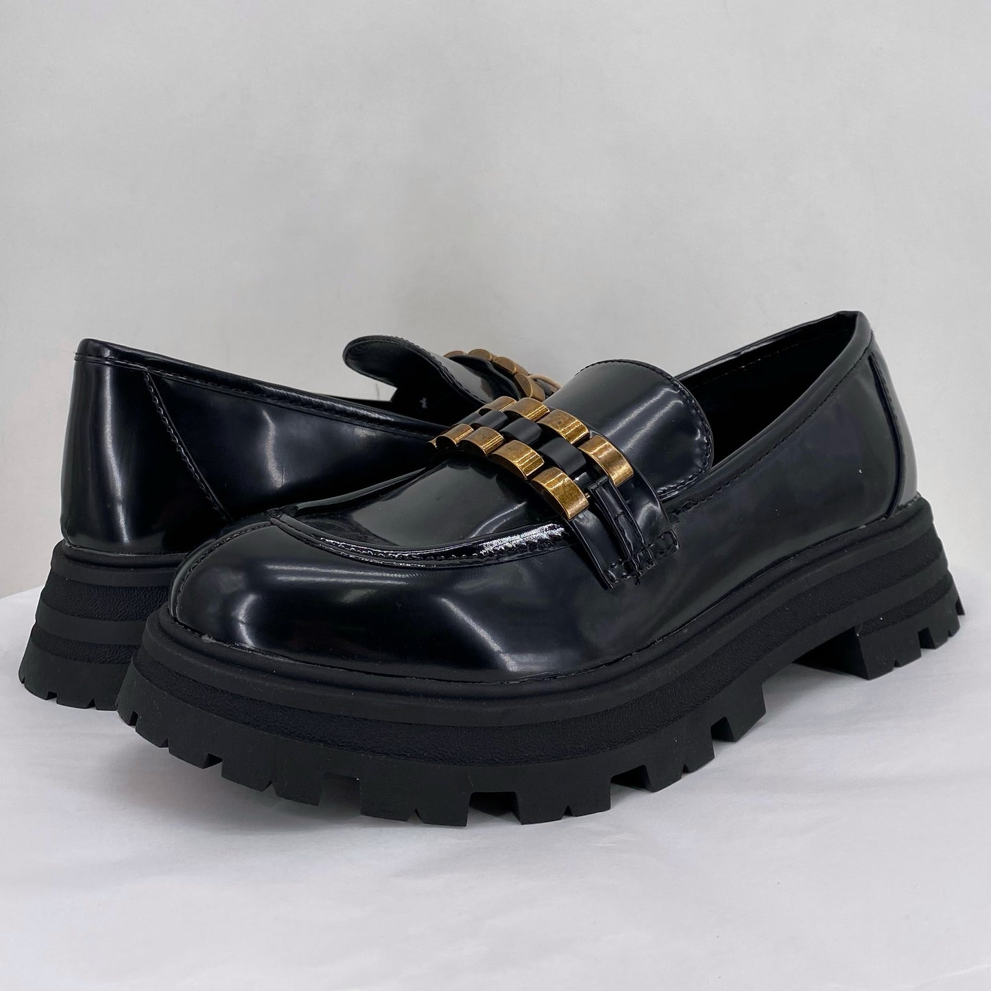 Black W Shoe Size 9 MIA Loafer