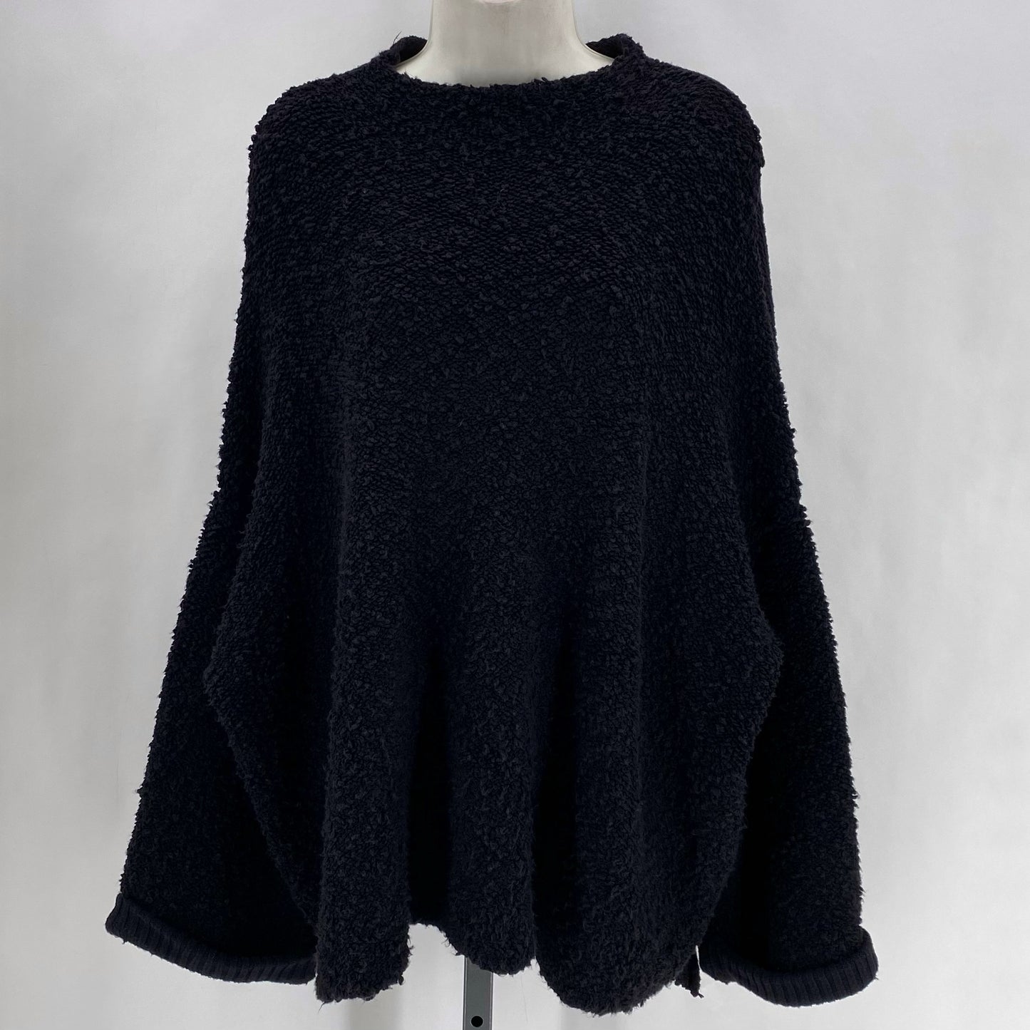 Size M FREE PEOPLE Sweater