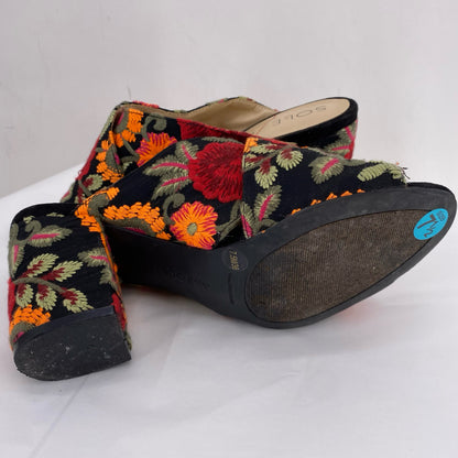 Black W Shoe Size 7.5 SOLE SOCIETY Sandals