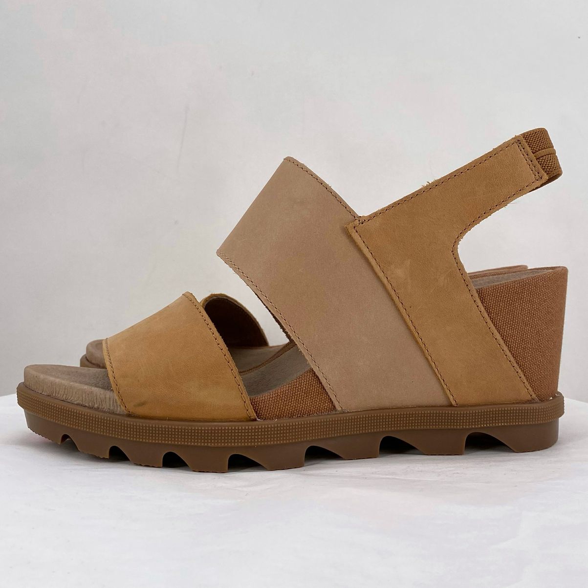 BROWN W Shoe Size 9 SOREL Sandals