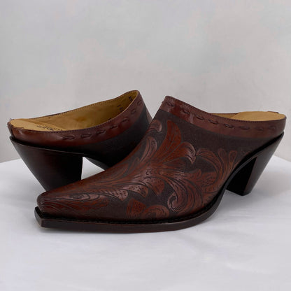 REDDISH BROWN W Shoe Size 7 CHARLIE HORSE shooties/booties