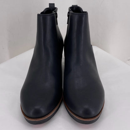Black W Shoe Size 9 AEROSOLES shooties/booties