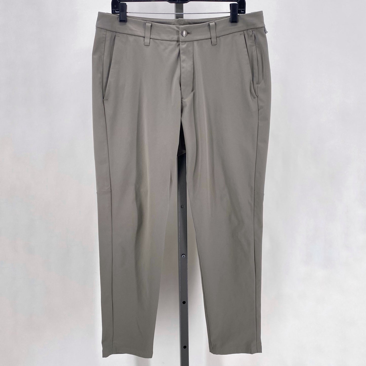 Taupe Size 33 LULULEMON Men's Apparel