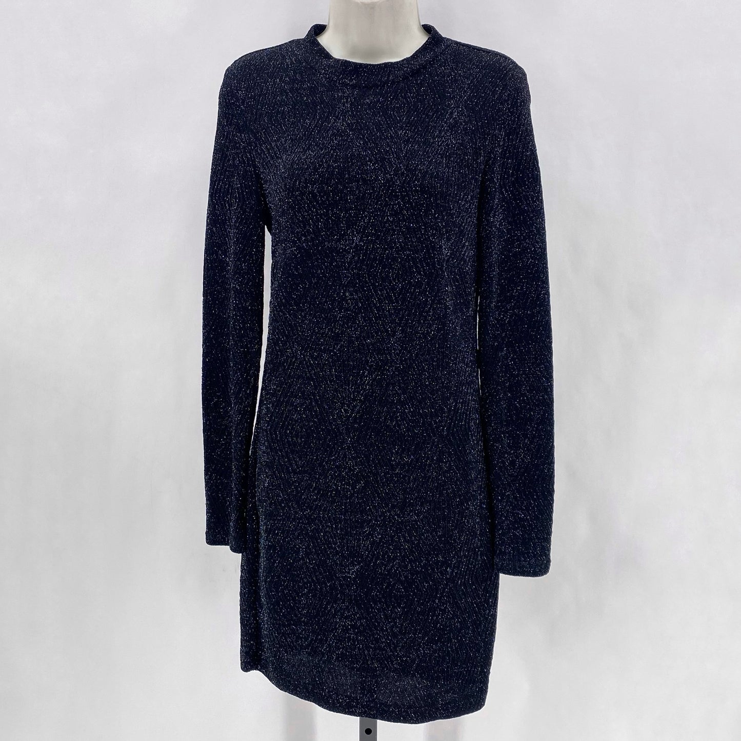 Size M WINDSOR Dress