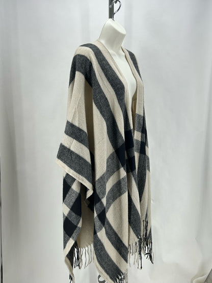 Size One Size BANANA REPUBLIC Plaid Shawl