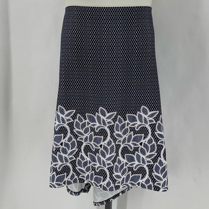 Size 26/28 AVENUE FLOWERS Skirt