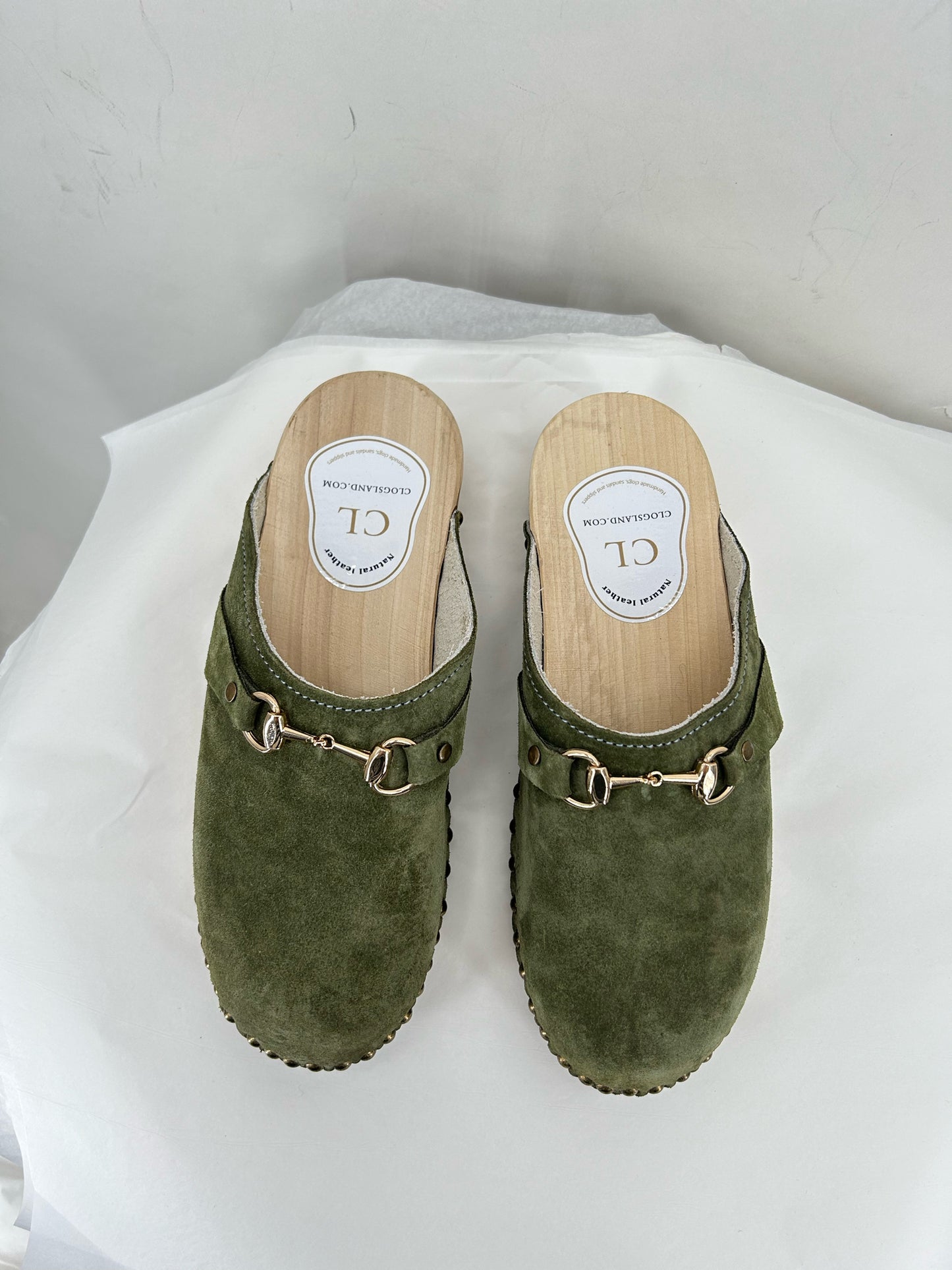 Green W Shoe Size 8.5 Clog