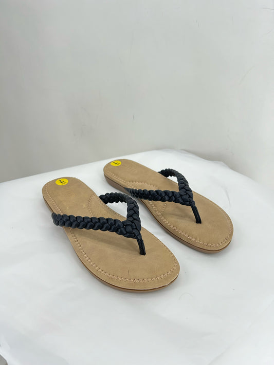 Black W Shoe Size 7 Cliffs Sandals