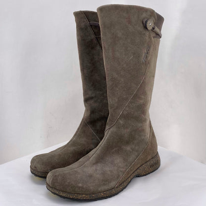 BROWN W Shoe Size 7 TEVA Boots