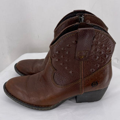 BROWN W Shoe Size 6 BORN Boots