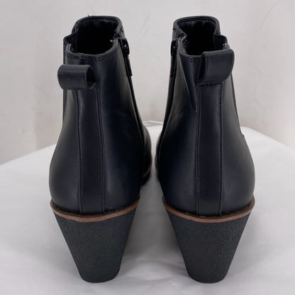 Black W Shoe Size 9 AEROSOLES shooties/booties