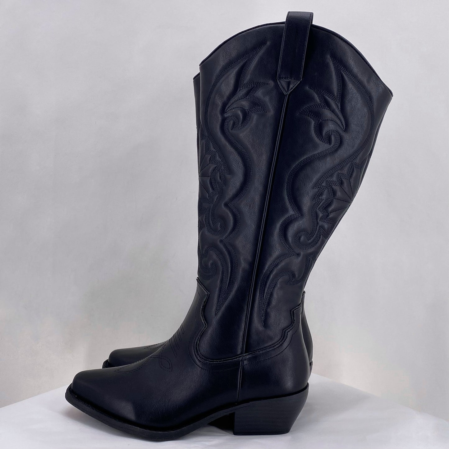 Black W Shoe Size 6.5 TORRID Boots