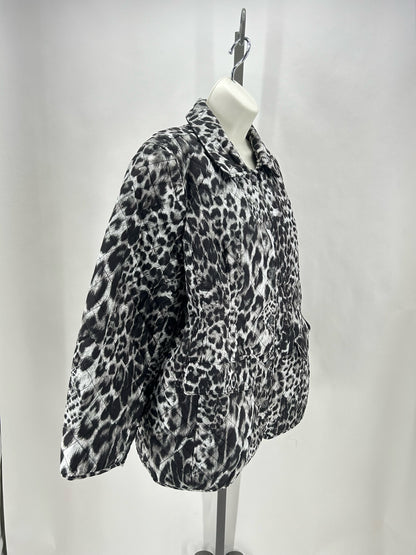 Size 3P CHICO'S Animal Print Jacket (Outdoor)