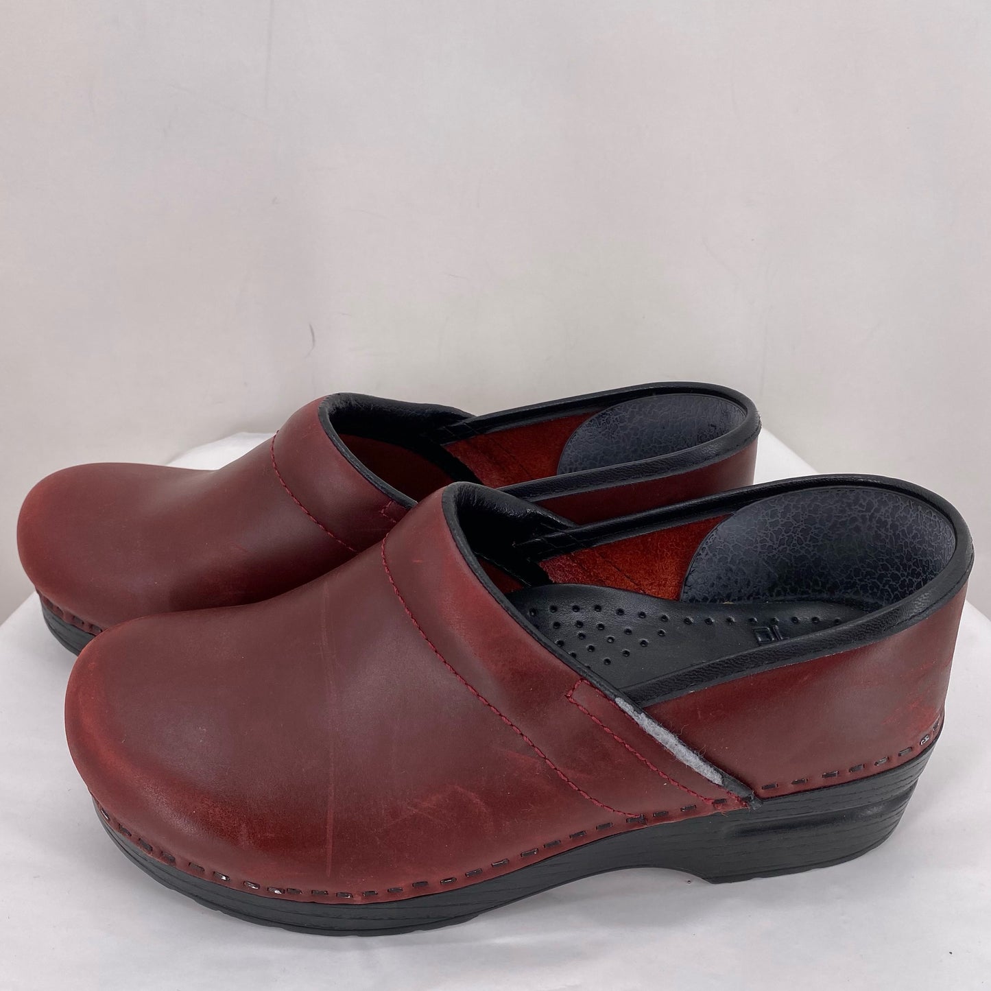 Red W Shoe Size 38 DANSKO Clog