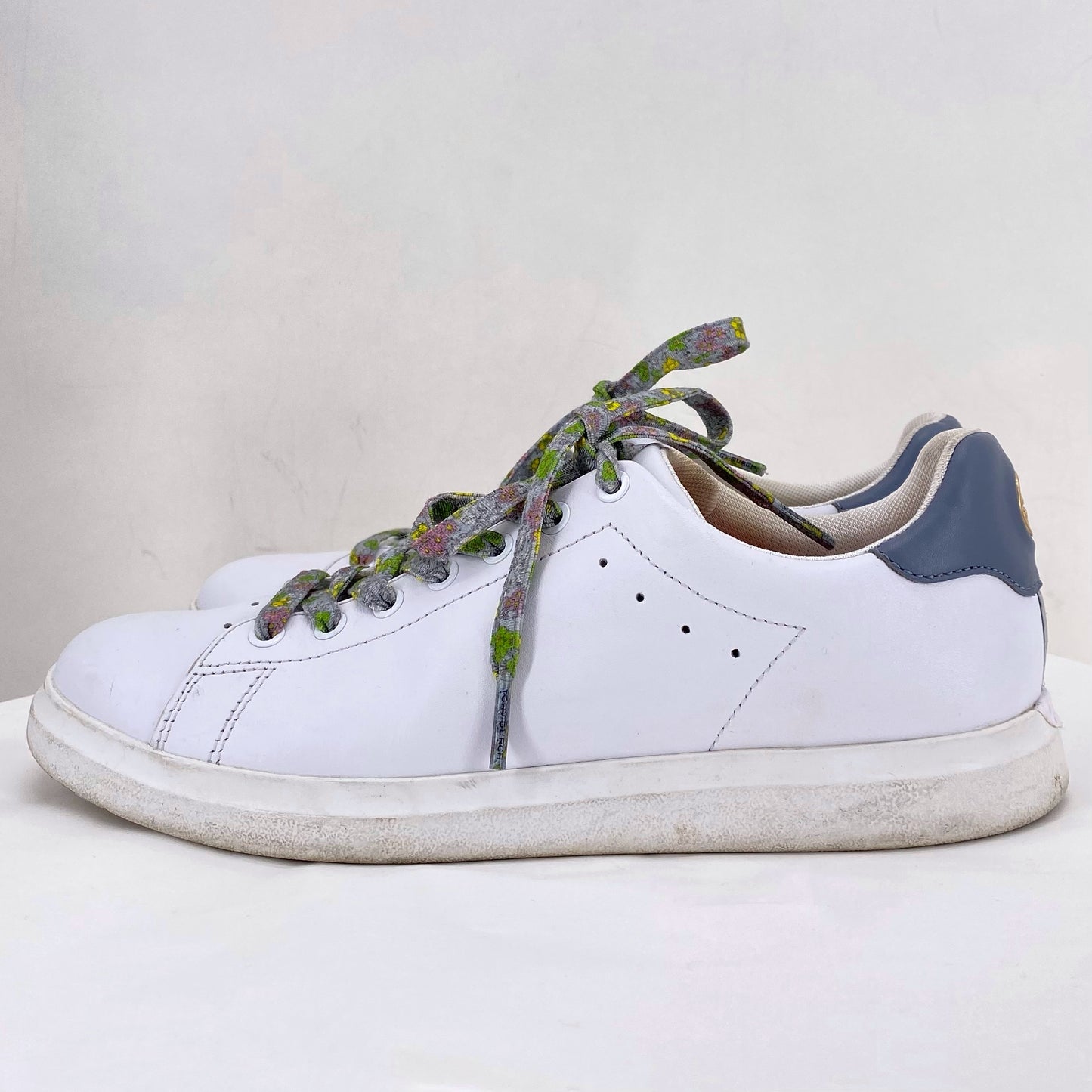White W Shoe Size 8 TORY BURCH Sneakers