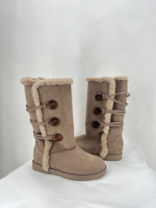 Tan W Shoe Size 7.5 Boots