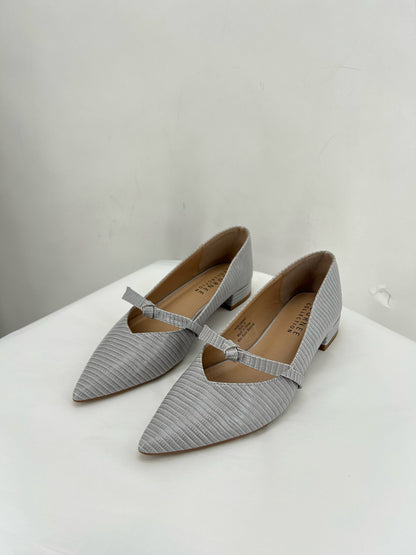 Gray W Shoe Size 9 JOURNEE COLLECTION Flats