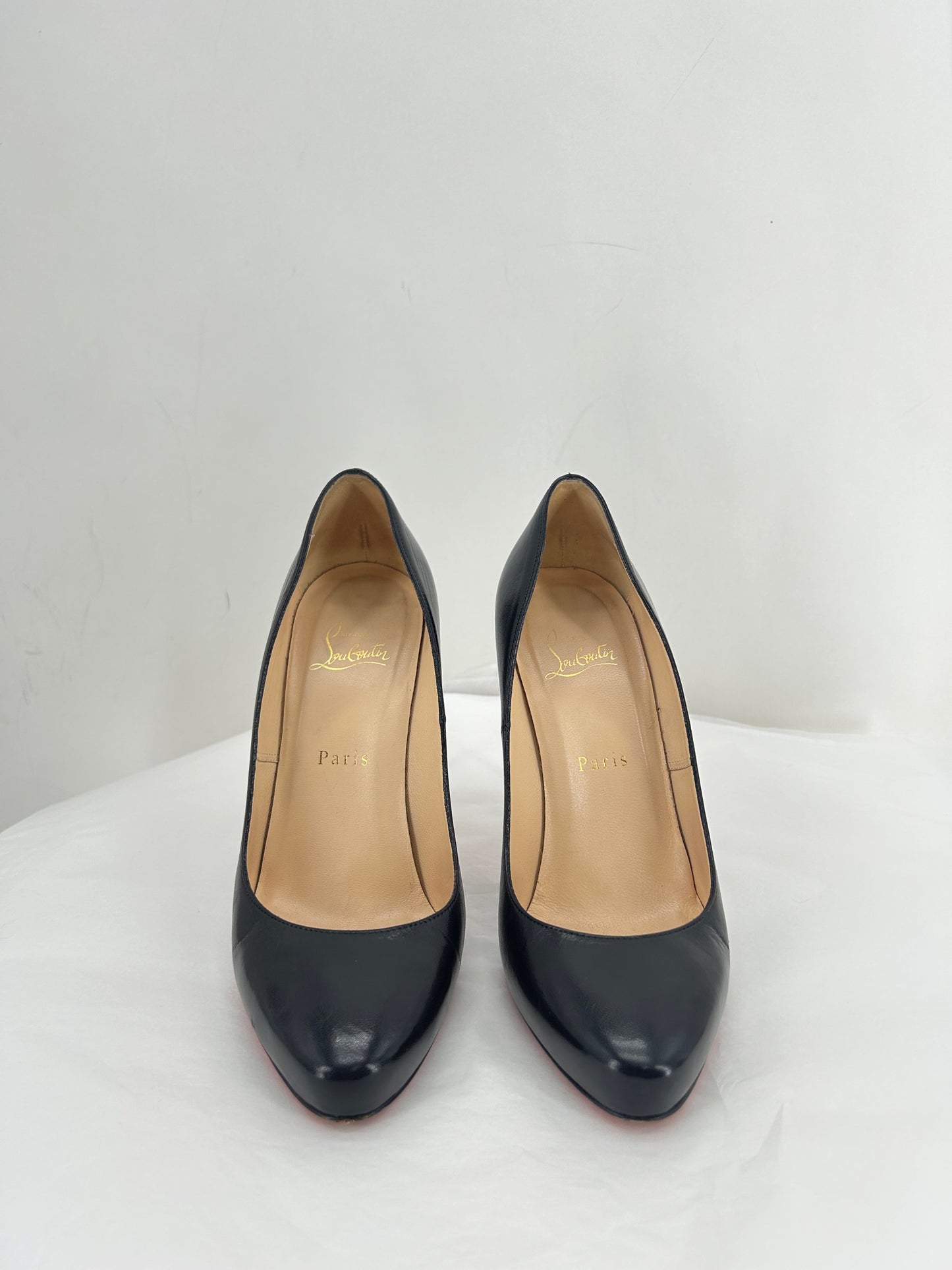 Black W Shoe Size 8.5 LOUBOUTIN Heels