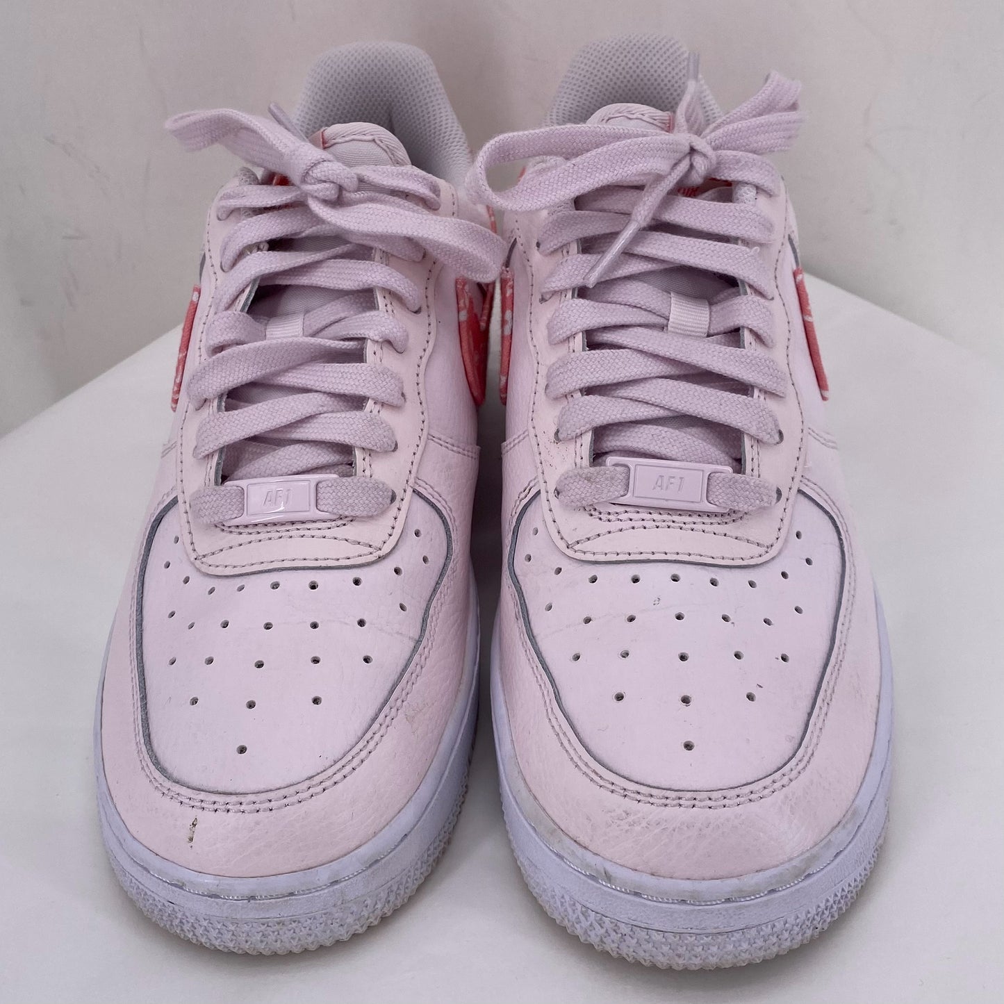 Pink W Shoe Size 8.5 NIKE Sneakers