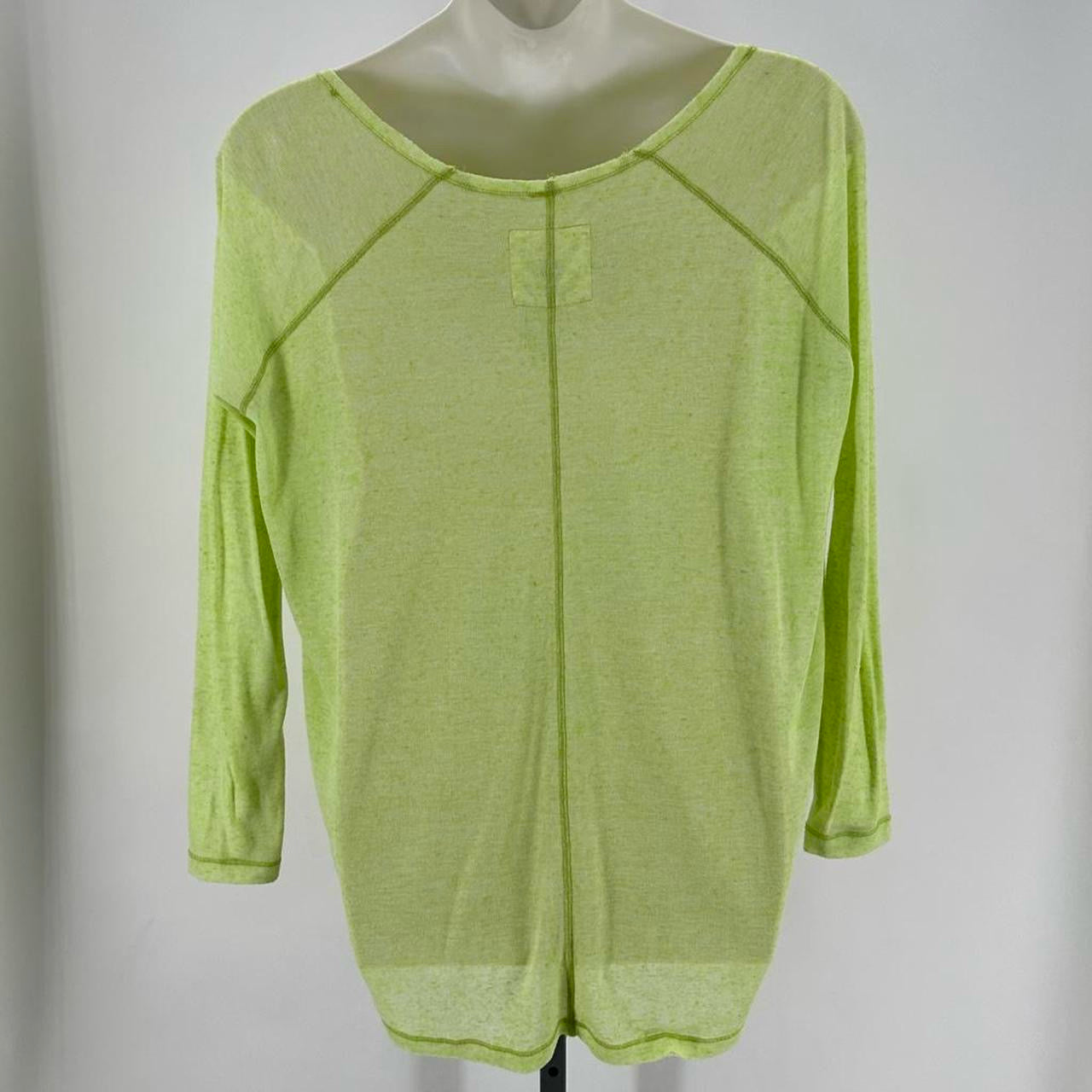 Size L WE THE FREE Shirt