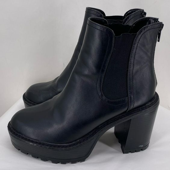 Black W Shoe Size 8.5 MADDEN GIRL Boots