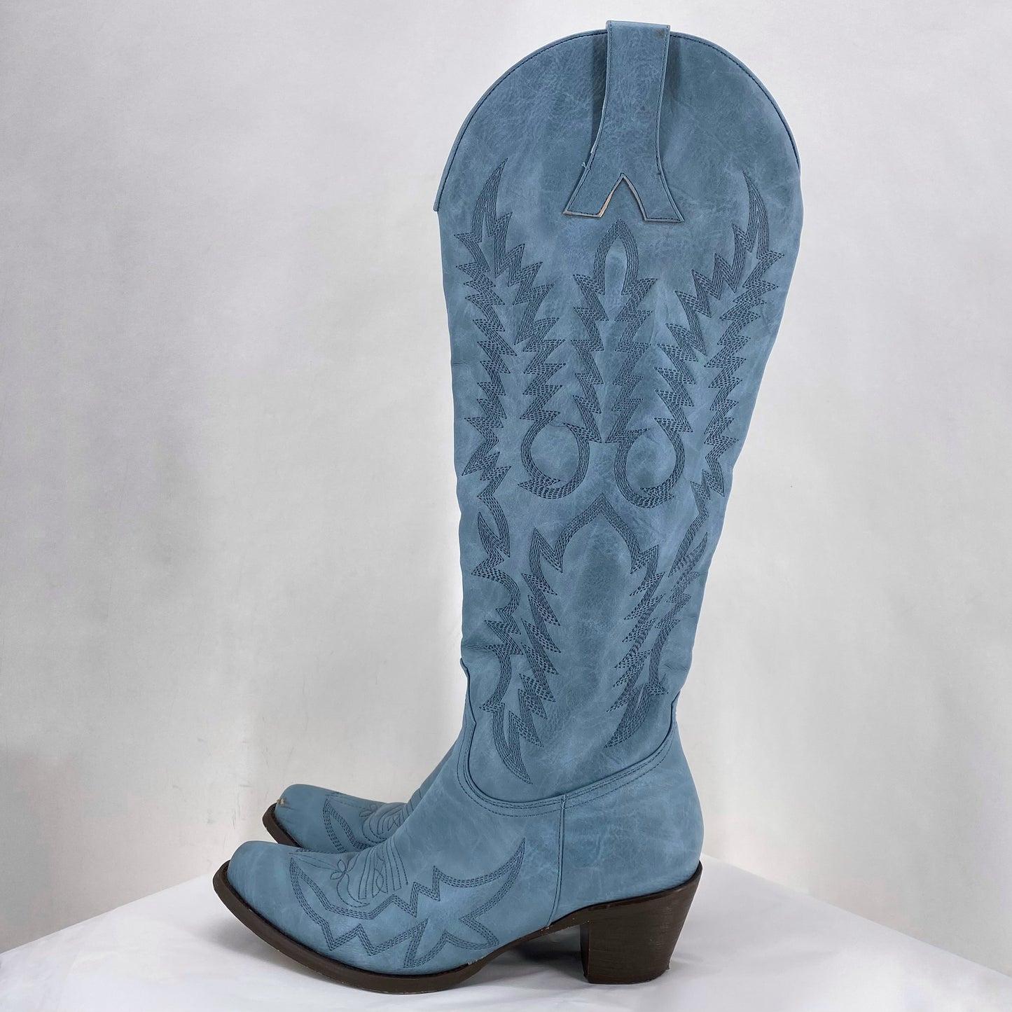 Blue W Shoe Size 9 NO TAG Boots