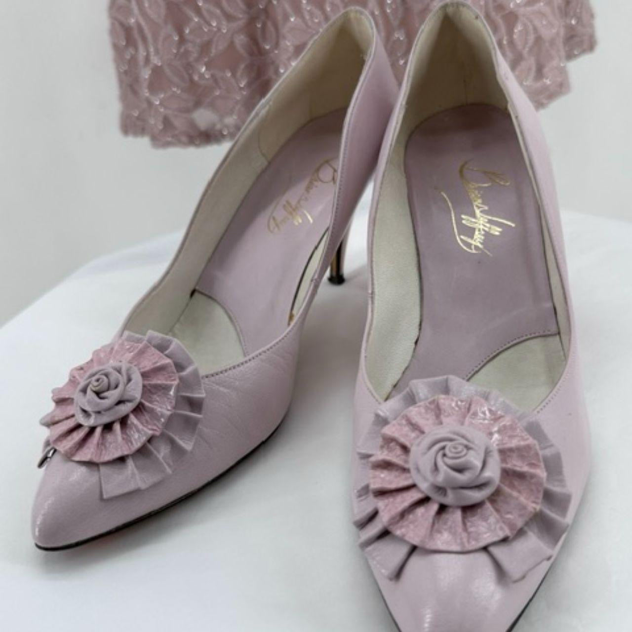 Pink W Shoe Size 8.5 BRIAN JEFFREY Heels