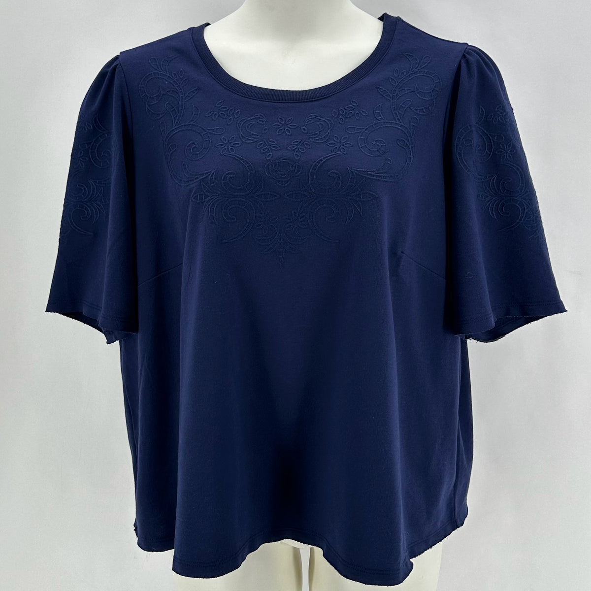 Size 22/24 CATO Shirt