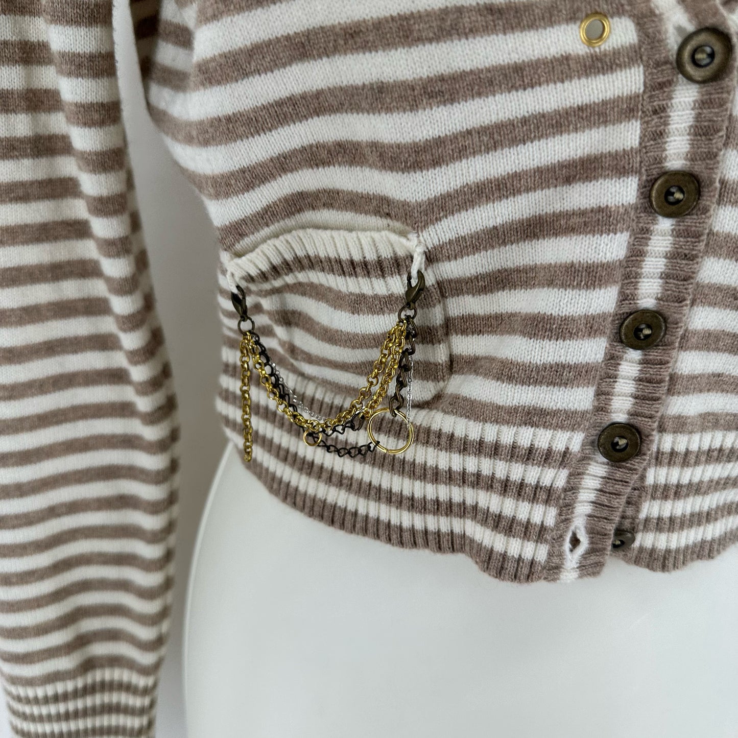 Size M Stripe Cardigan