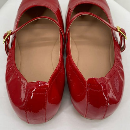 Red W Shoe Size 10 Flats