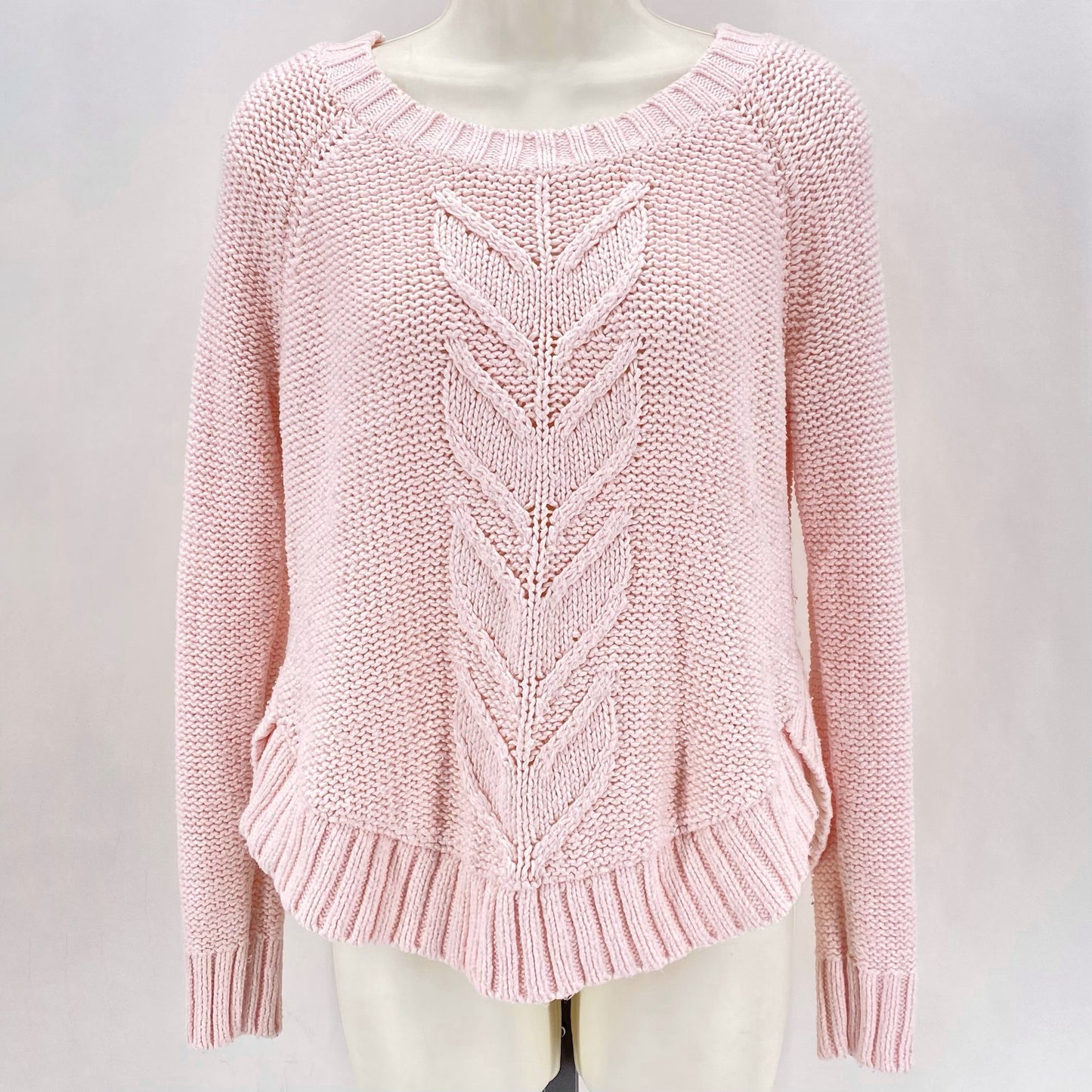 Size M AERIE Sweater