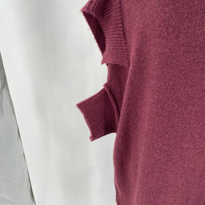 MOYURU Size M Sweater