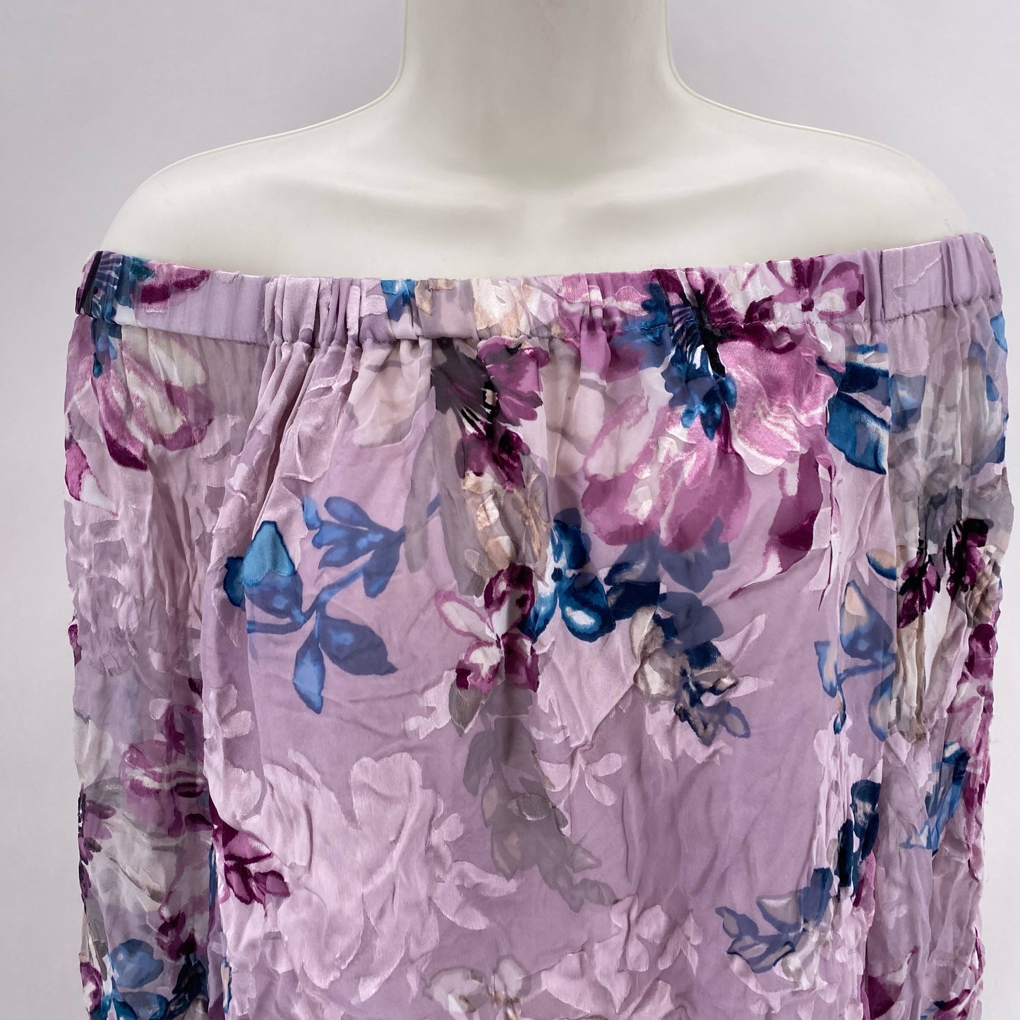 Size M WHITE HOUSE BLACK FLOWERS Shirt