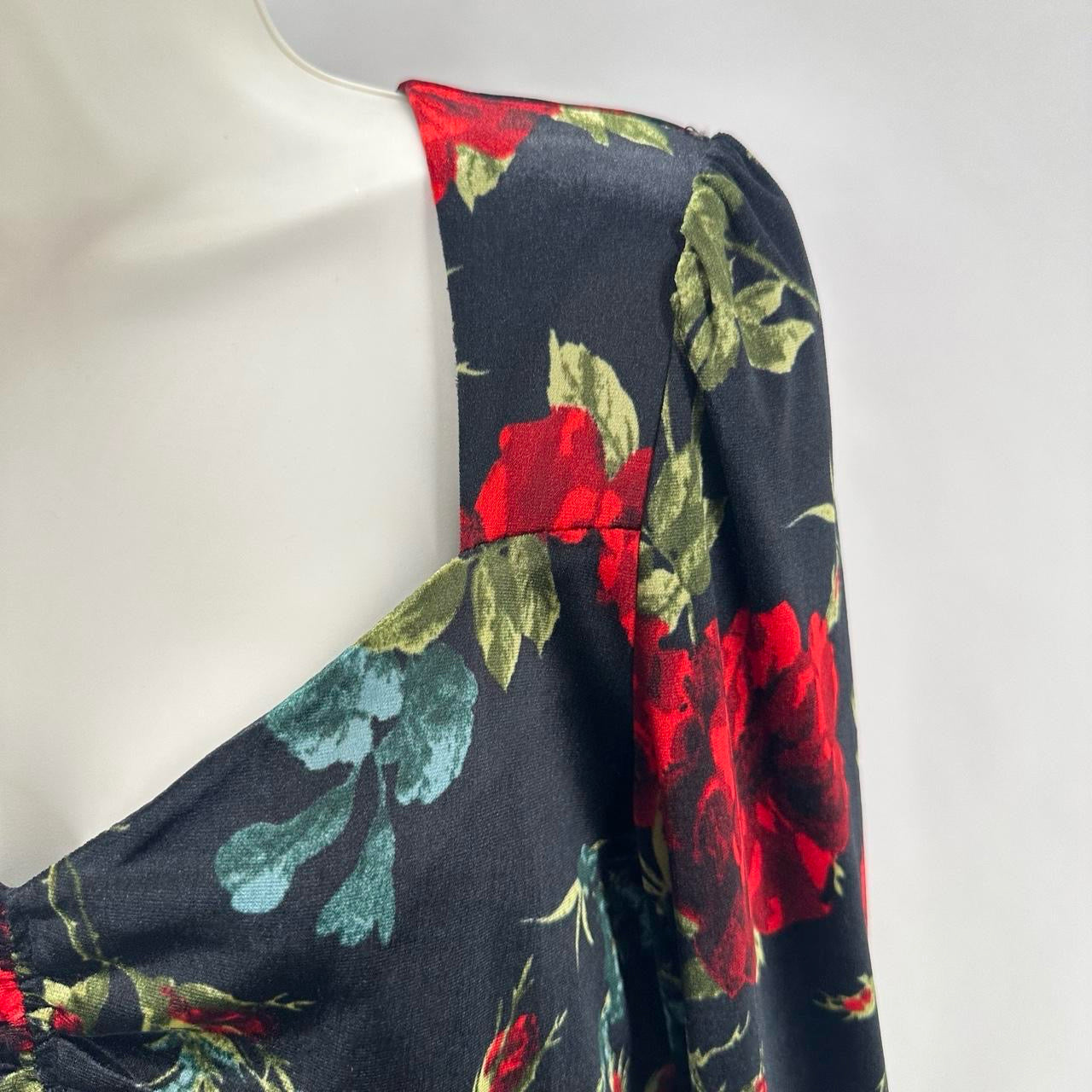 Size M INC Floral Shirt