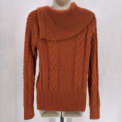 Size M MODA CABLE KNIT Sweater