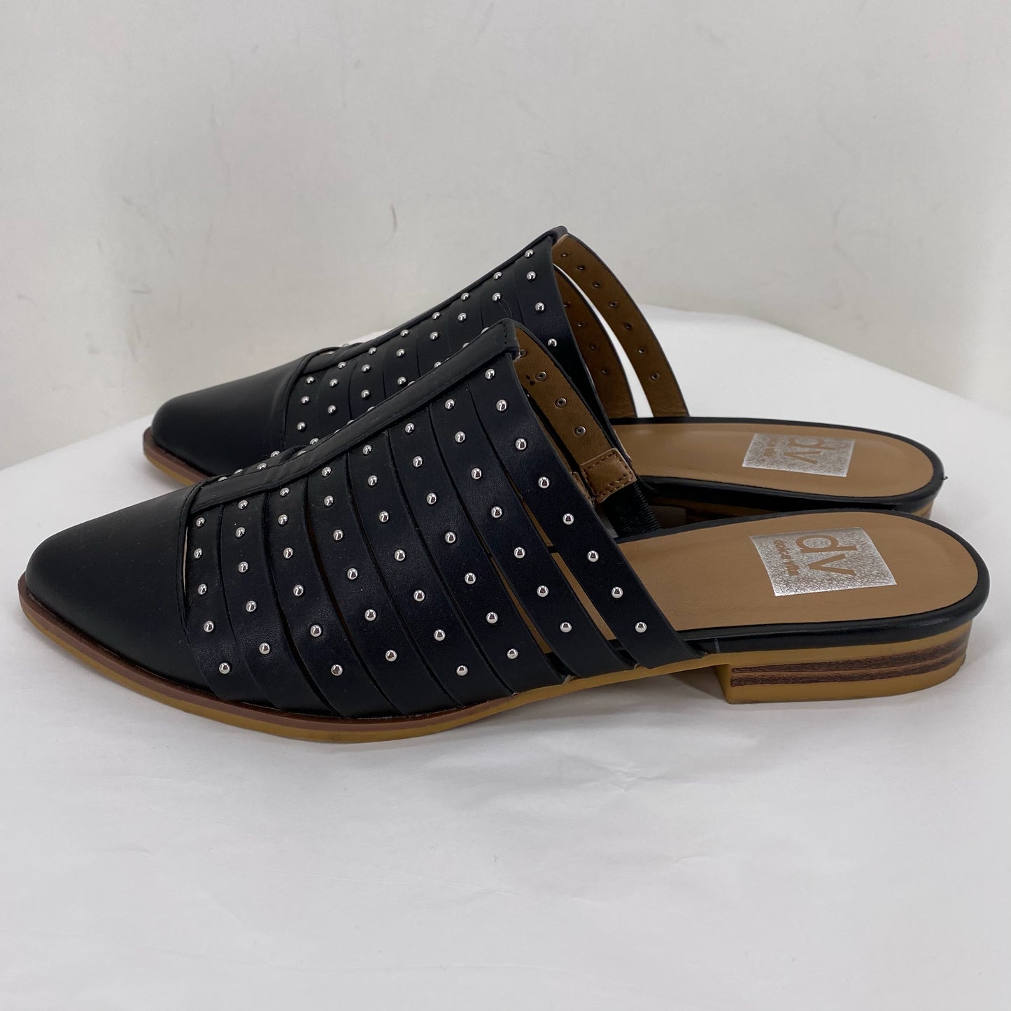 Black W Shoe Size 8.5 DOLCE VITA Mules