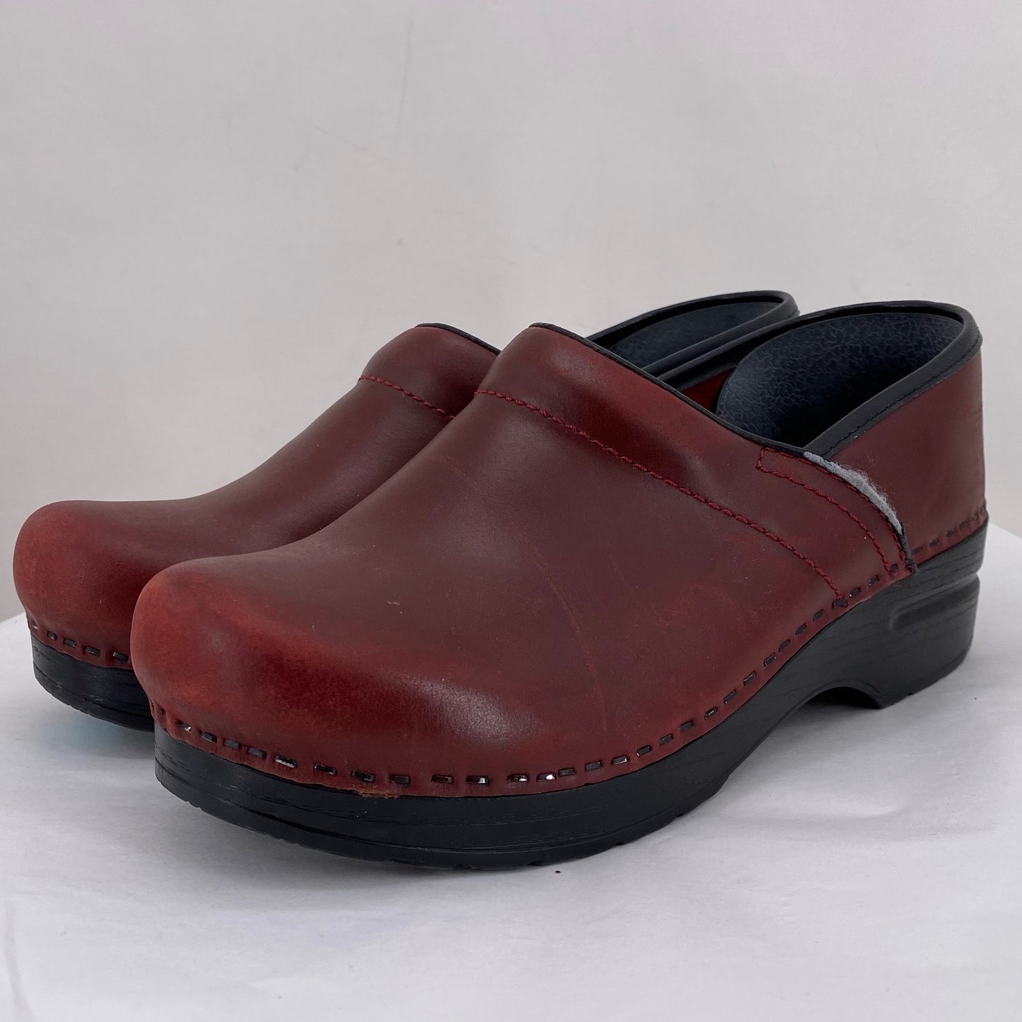 Red W Shoe Size 38 DANSKO Clog