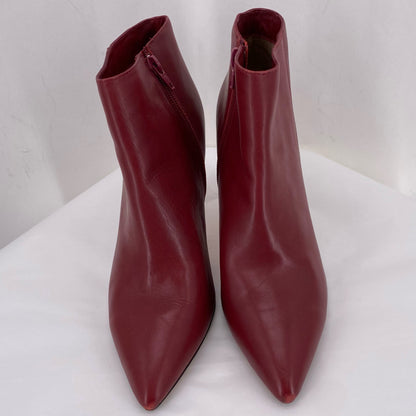 Red W Shoe Size 8 shooties/booties
