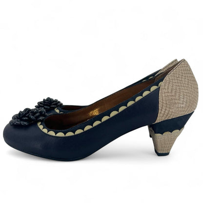 Navy W Shoe Size 10 POETIC LICENSE Pumps