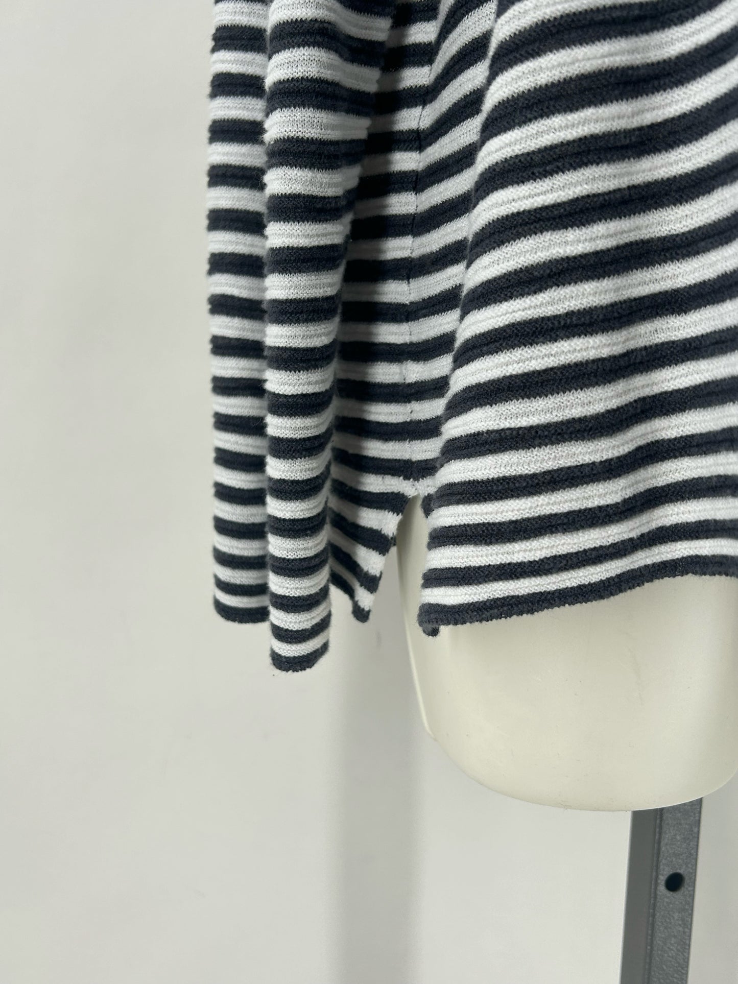 Size L EILEEN FISHER Stripe Shirt