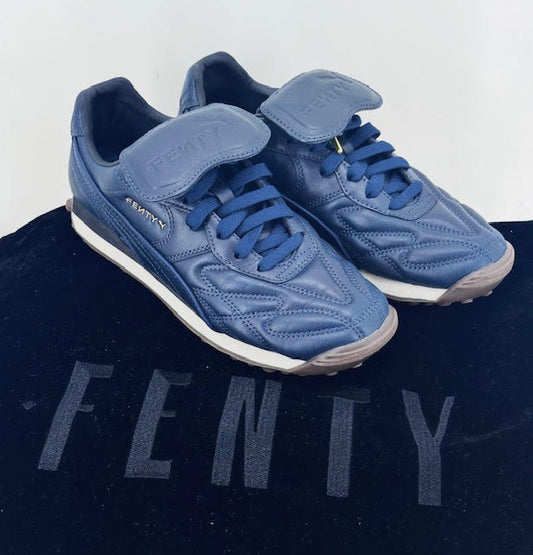 Navy W Shoe Size 8.5 PUMA Sneakers