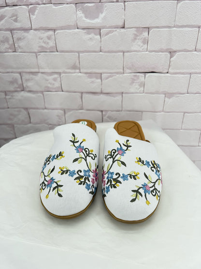 White W Shoe Size 11 COMFORTVIEW Mules