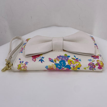 White Betsy Johnson Wristlet