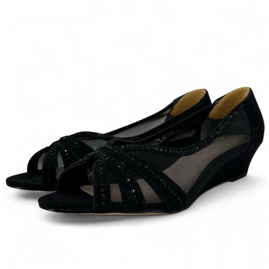 Black W Shoe Size 9.5 NINA Sandals